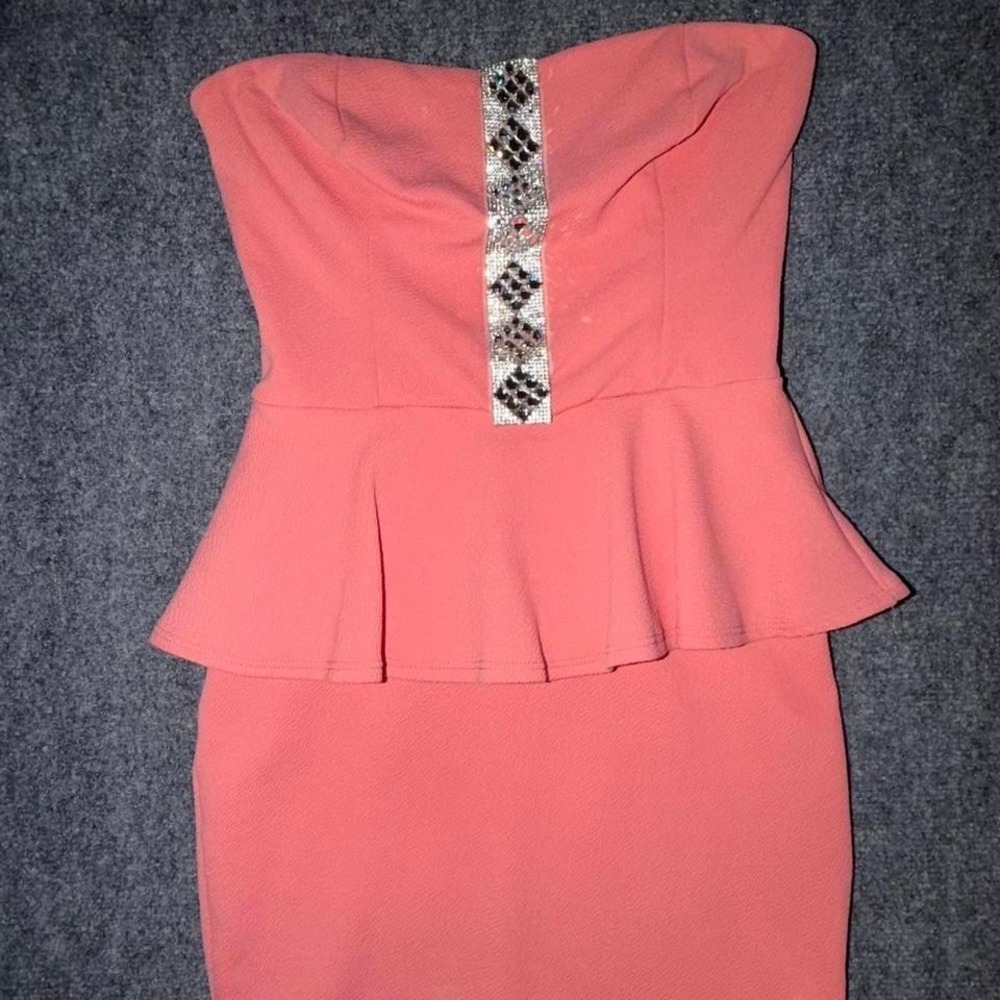 Y2K Charlotte Rusee Pink strapless peplum bodycon dress rhinestone front NWT